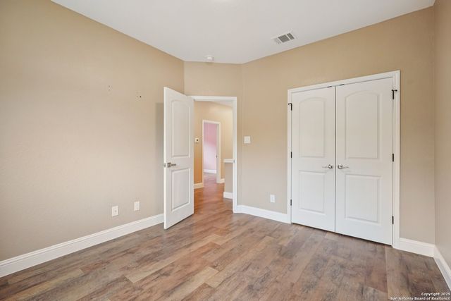 167 Hopi, San Antonio, TX 78211