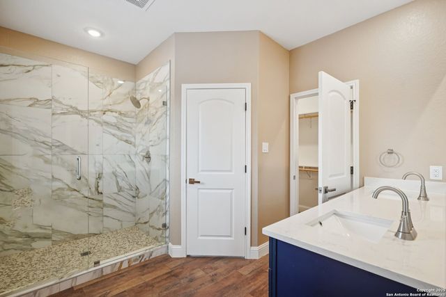 167 Hopi, San Antonio, TX 78211