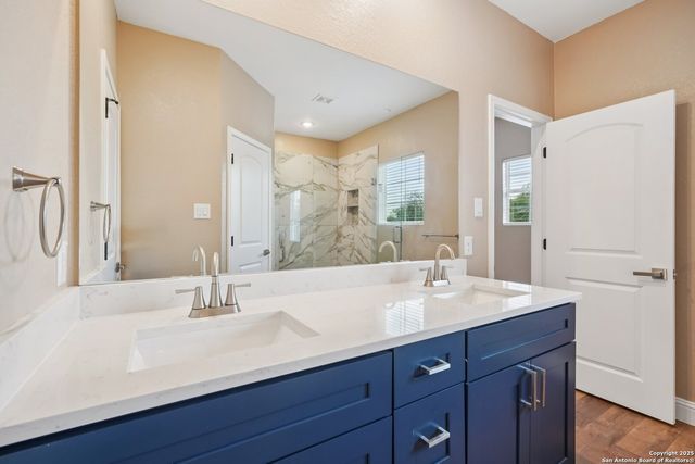 167 Hopi, San Antonio, TX 78211