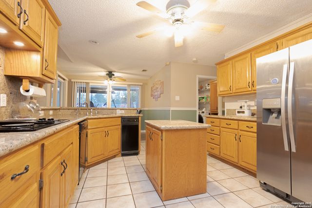 309 Meandering Way, Del Rio, TX 78840