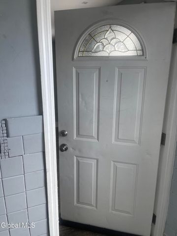 2 Broadway 2, Cohoes, NY 12047