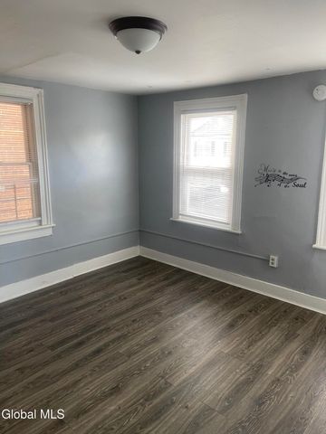 2 Broadway 2, Cohoes, NY 12047