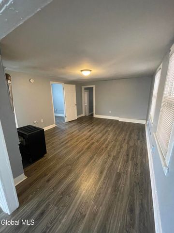 2 Broadway 2, Cohoes, NY 12047