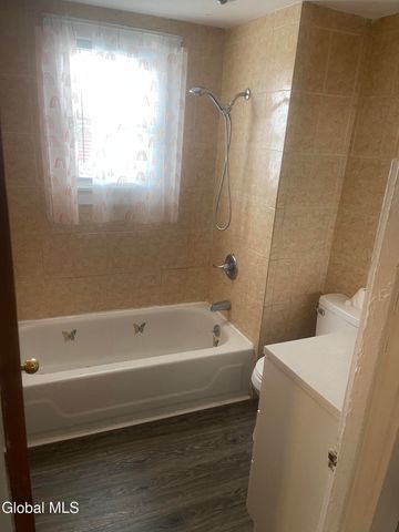 2 Broadway 2, Cohoes, NY 12047