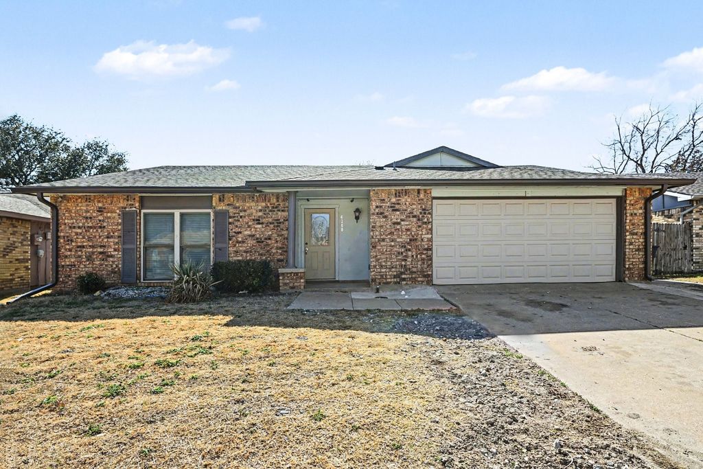 4208 Campion Lane, Fort Worth, TX 76137