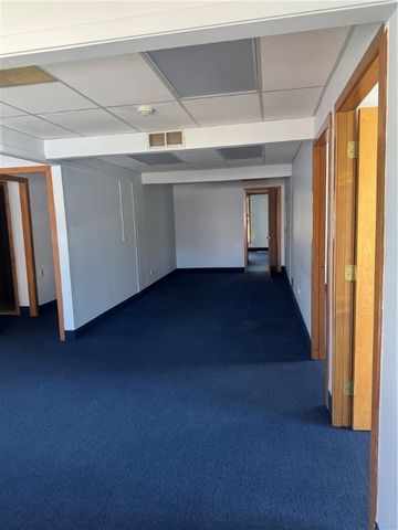 33 College Hill Road, Warwick, RI 02886