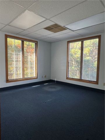 33 College Hill Road, Warwick, RI 02886