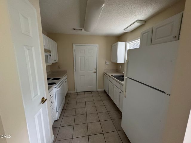 2520 Gordon Glen Court 100, Raleigh, NC 27617