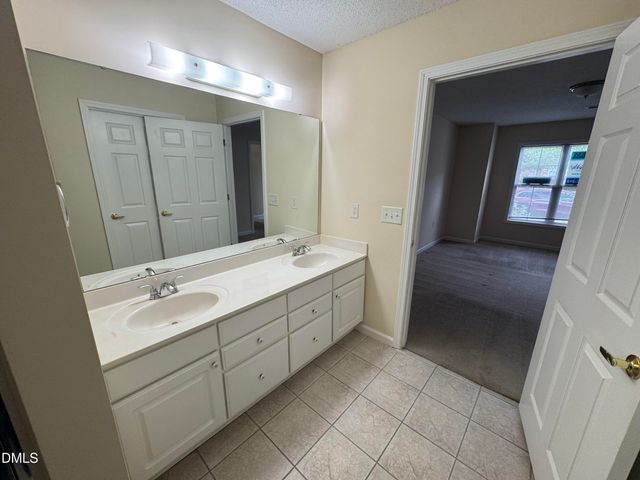 2520 Gordon Glen Court 100, Raleigh, NC 27617