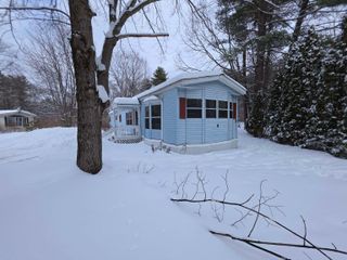9 Wyman Road, Deering, NH 03244