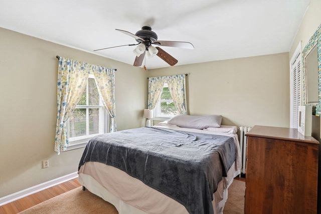 33 Hunt St, Weymouth, MA 02191