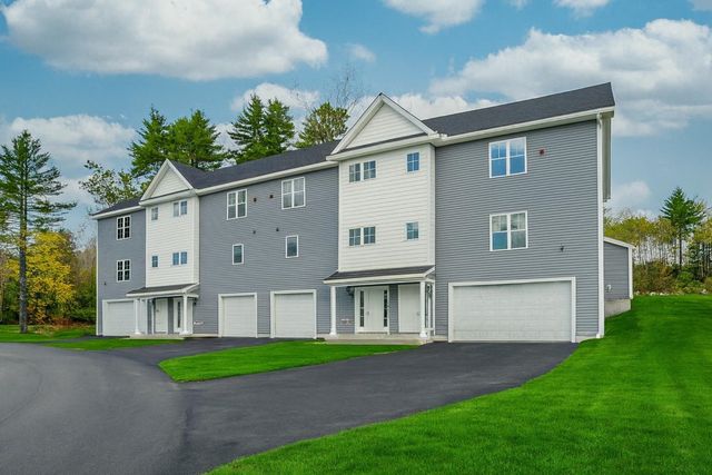 19 Autumn Lane, Raymond, NH 03077