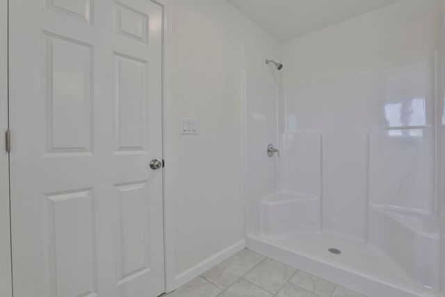 19 Autumn Lane, Raymond, NH 03077