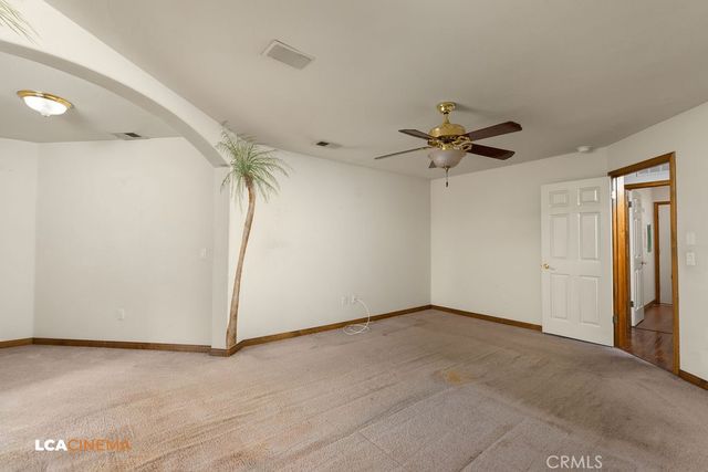 5102 Omaha, Bakersfield, CA 93312
