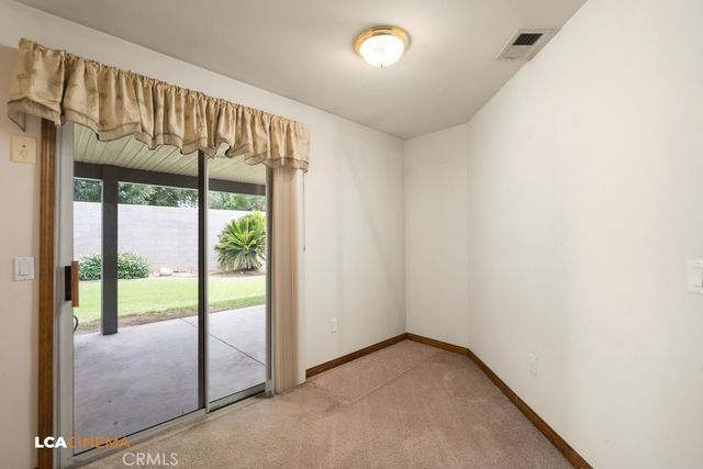 5102 Omaha, Bakersfield, CA 93312