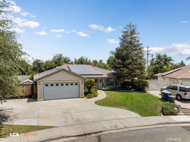 5102 Omaha, Bakersfield, CA 93312