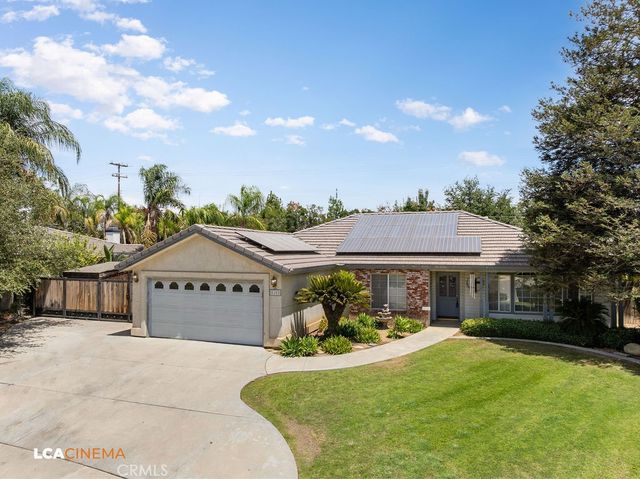 5102 Omaha, Bakersfield, CA 93312