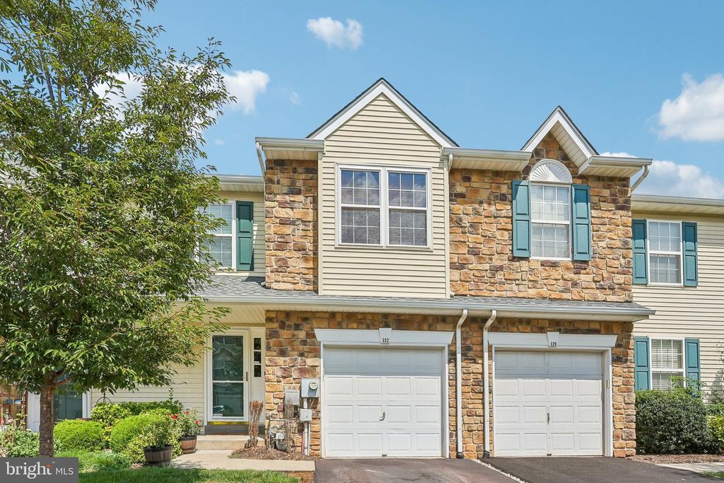 322 GLENN ROSE CIR, KING OF PRUSSIA, PA 19406 — exterior
