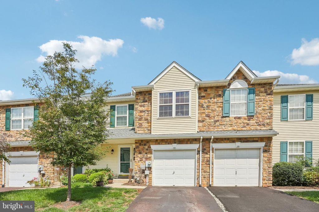 322 GLENN ROSE CIR, KING OF PRUSSIA, PA 19406 — photo 2