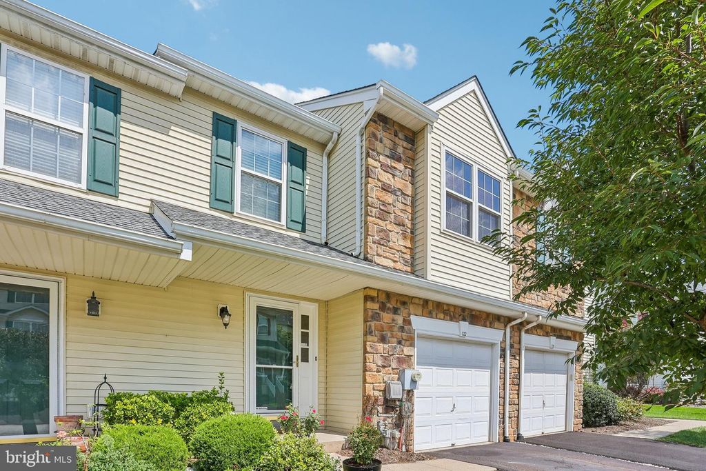322 GLENN ROSE CIR, KING OF PRUSSIA, PA 19406 — photo 3
