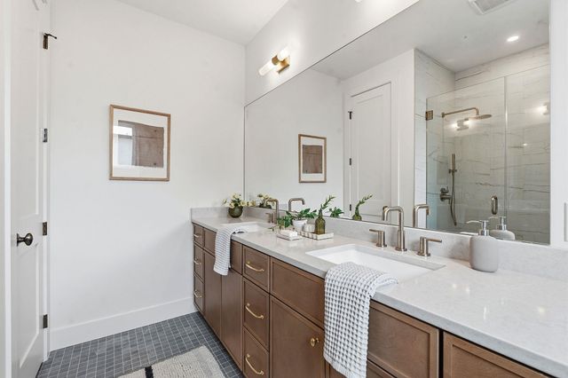 2009 Payne Ave 2, Austin, TX 78757