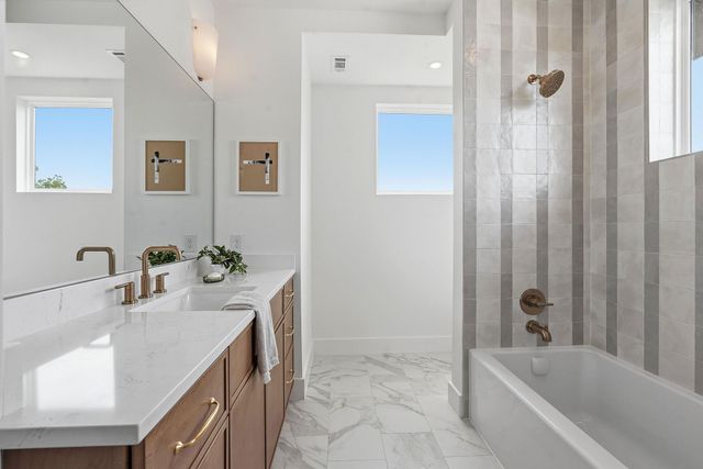 2009 Payne Ave 2, Austin, TX 78757