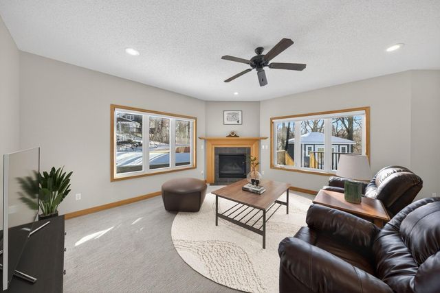 968 Southern View Lane SW, Rochester, MN 55902