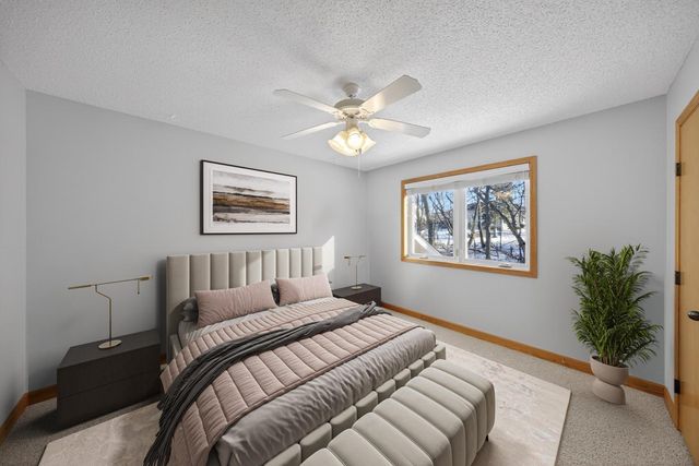 968 Southern View Lane SW, Rochester, MN 55902