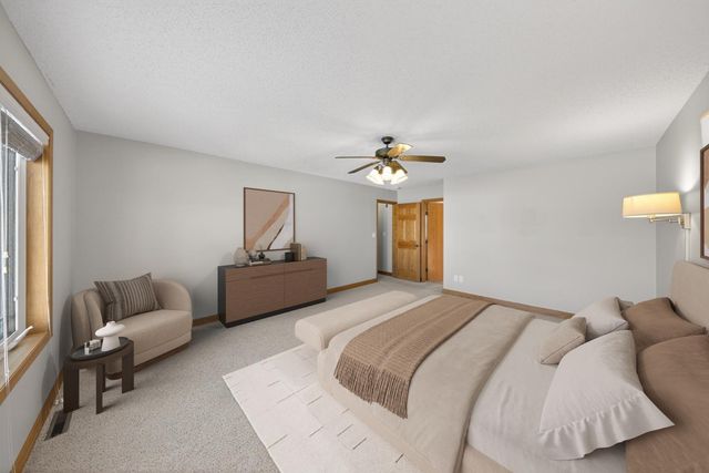 968 Southern View Lane SW, Rochester, MN 55902