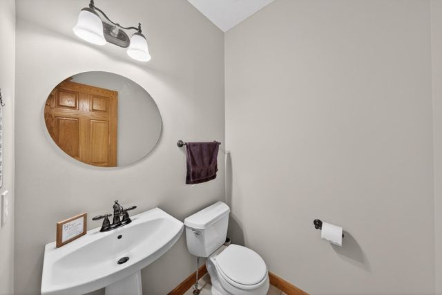 968 Southern View Lane SW, Rochester, MN 55902