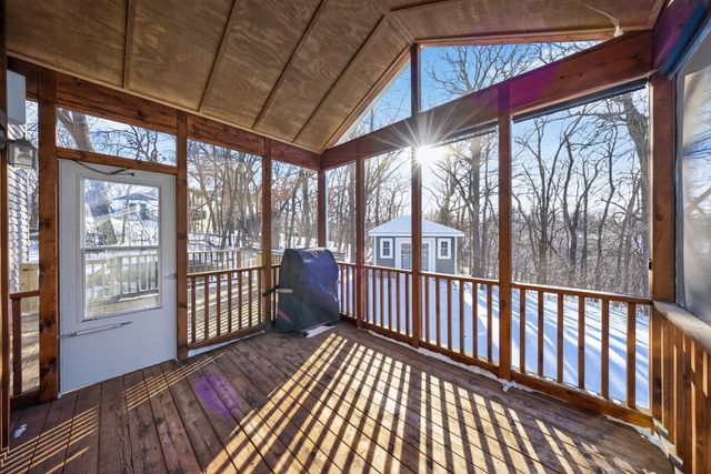 968 Southern View Lane SW, Rochester, MN 55902