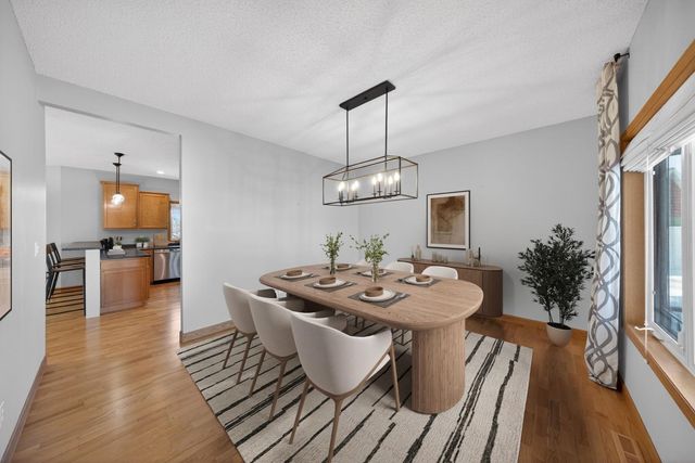 968 Southern View Lane SW, Rochester, MN 55902