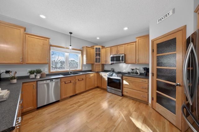 968 Southern View Lane SW, Rochester, MN 55902