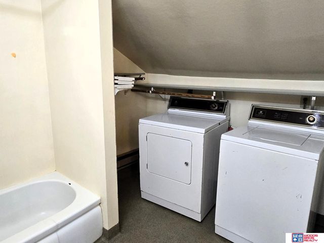 2720 E Street, Lincoln, NE 68510