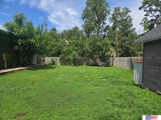 2720 E Street, Lincoln, NE 68510