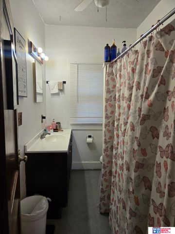 2720 E Street, Lincoln, NE 68510