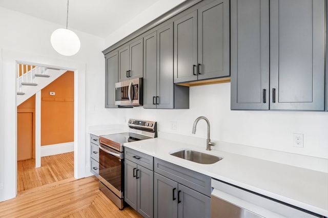 158 Mount Auburn St 1, Cambridge, MA 02138