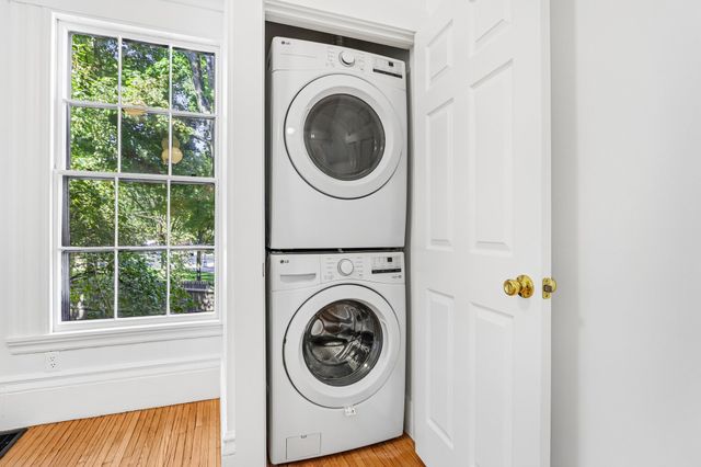 158 Mount Auburn St 1, Cambridge, MA 02138