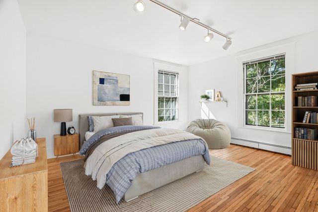 158 Mount Auburn St 1, Cambridge, MA 02138