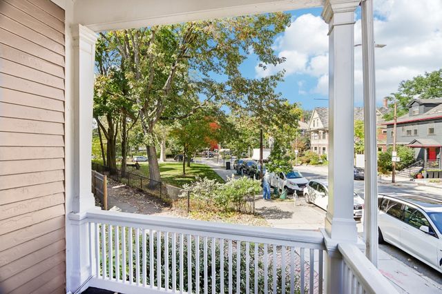 158 Mount Auburn St 1, Cambridge, MA 02138