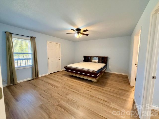 162 Sandstone Drive, Union Mills, NC 28167