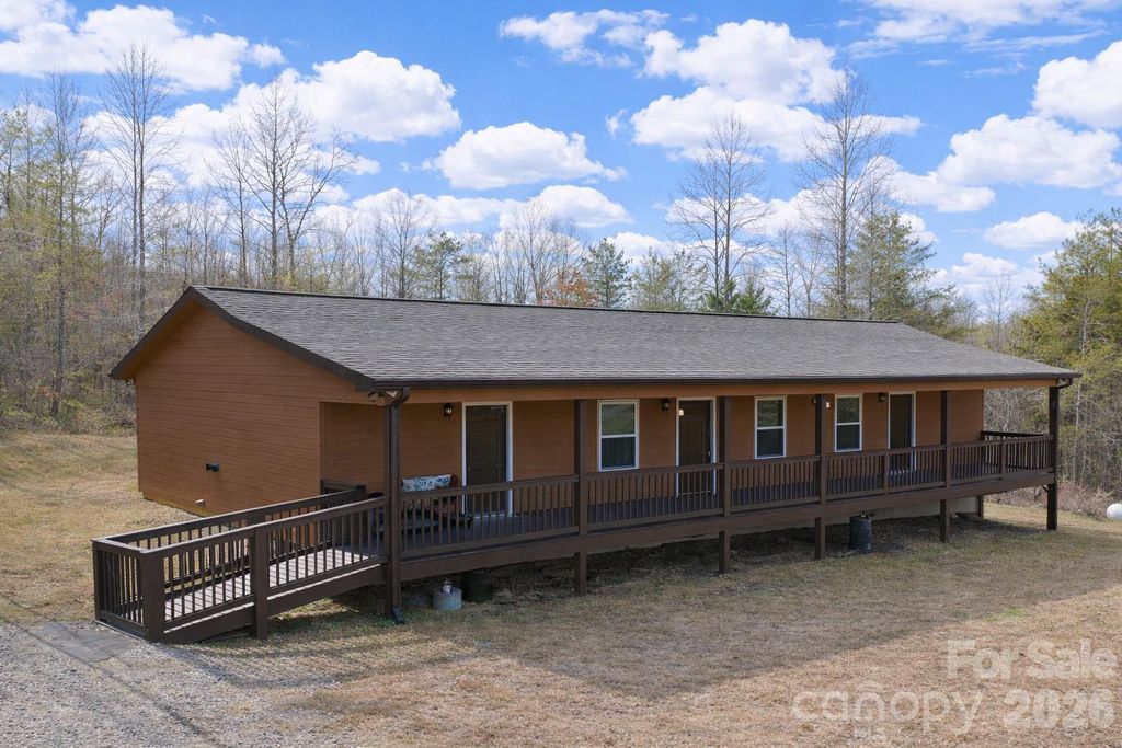 162 Sandstone Drive, Union Mills, NC 28167