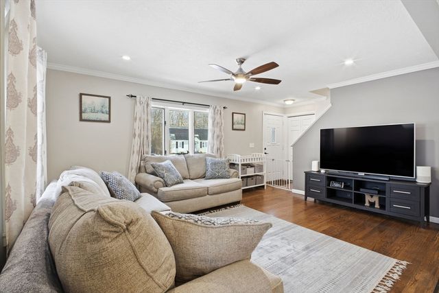 167 Wolcott Ave, West Springfield, MA 01089