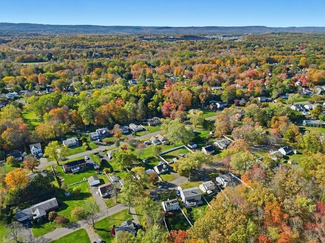 167 Wolcott Ave, West Springfield, MA 01089