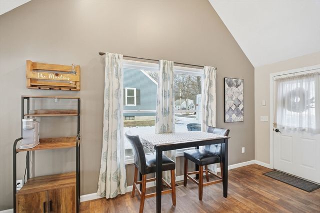 167 Wolcott Ave, West Springfield, MA 01089