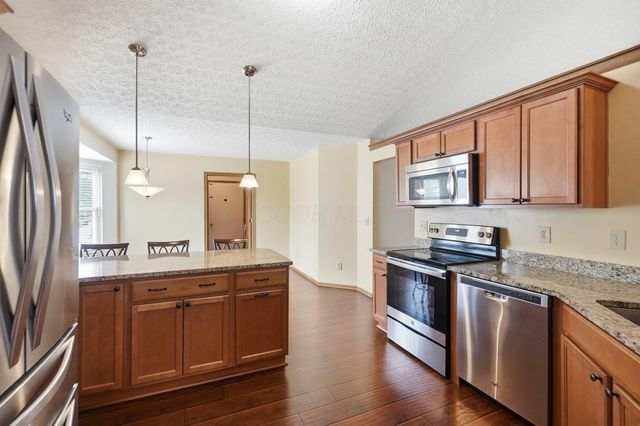 2020 Bellflower Court, Grove City, OH 43123