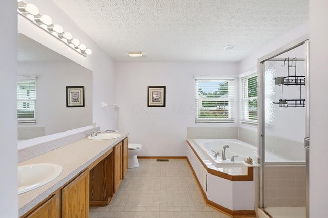 2020 Bellflower Court, Grove City, OH 43123