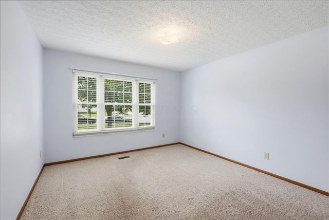 2020 Bellflower Court, Grove City, OH 43123