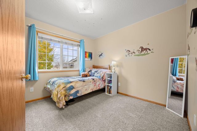 1141 Blackbird Drive SW, Hutchinson, MN 55350