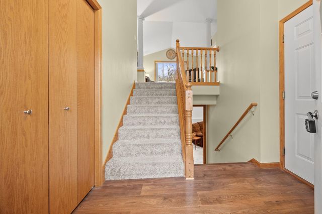 1141 Blackbird Drive SW, Hutchinson, MN 55350